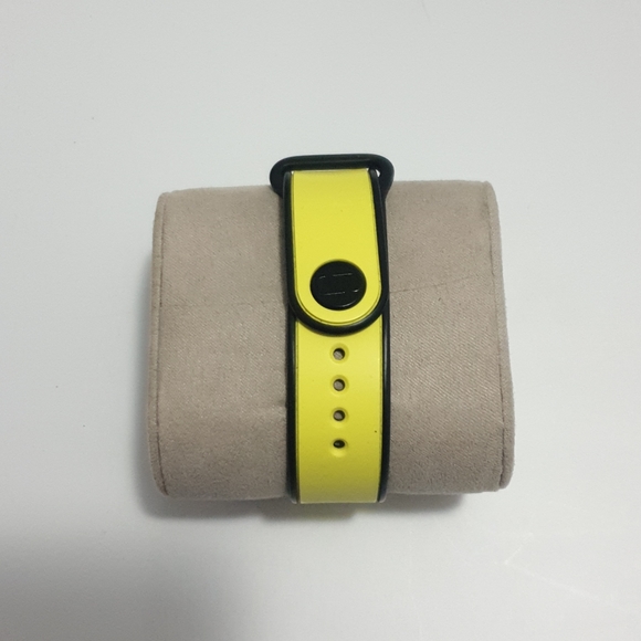 Marc Jacobs smartwatch riley yellow/blue - Picture 9 of 15